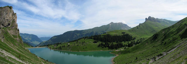 Breitbildfoto vom Bannalpsee