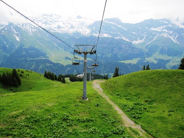 mit der Sesselbahn geht es nach Engelberg runter