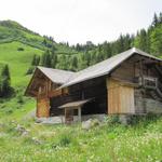 wir haben die Alphütte von Mittelberg 1661 m.ü.M. erreicht