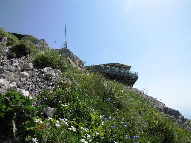 Blick zurück zum Stockhorn mit Aussichtsrestaurant