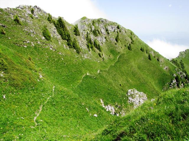 Blick zurück zum zurückgelegten Weg und zum Möntschelespitz