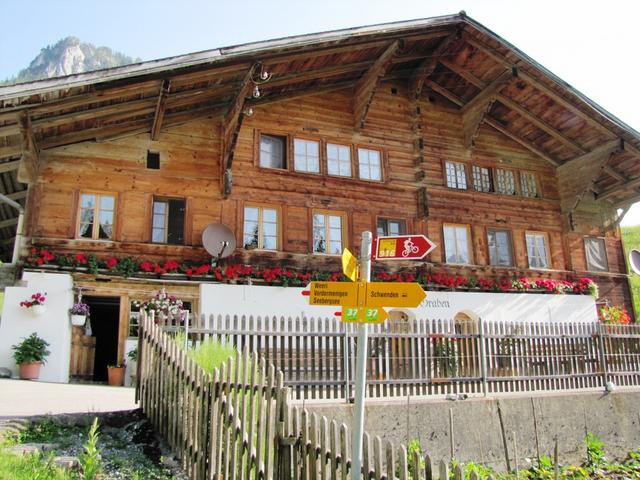 schönes Diemtigtaler Bauernhaus bei Punkt 1227 m.ü.M.