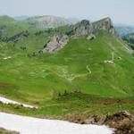 Tiefblick zum Berggasthaus Stierenbergsee