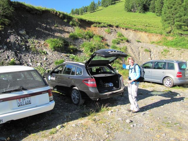 beim grossen Parkplatz auf der Vazer Alp haben wir das Auto parkiert
