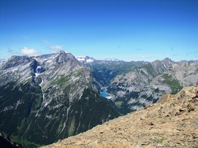 Blick zum Fjordartig eingeschnittene Gigerwaldstausee. Dort waren wir auch schon