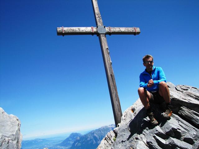 Franco beim Gipfelkreuz