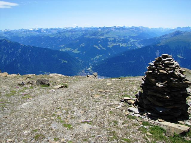 mit Blick in das ganze Graubunden und Chur liefen wir weiter abwärts