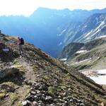 das erste Teilstück vom heutigen Weg ist weiterhin weiss-blau-weiss