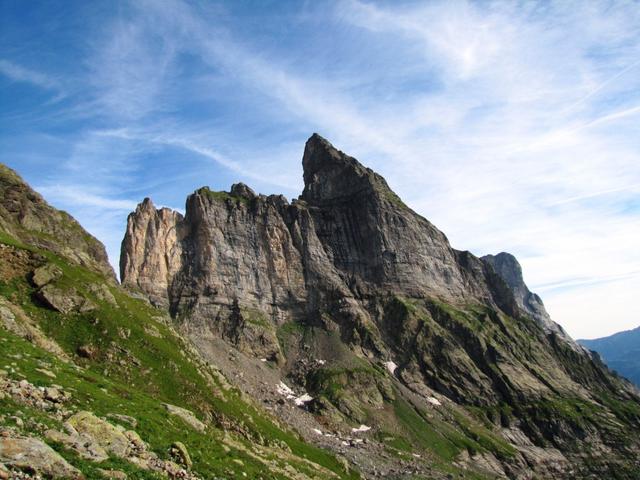 Blick hinauf zum Urbachsattel und den Gstellihorn