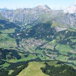 Tiefblick nach Adelboden und Albristhore