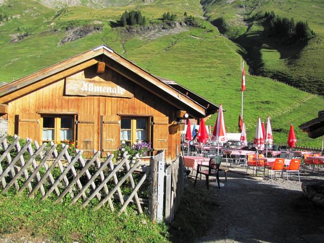 das schöne Berggasthaus bei der Bergstation Undere Allme