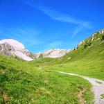 Blick von der Bergstation hinauf zum Chlyne Loner, Bundergrat und Bunderspitz. Am Vortag waren wir dort oben