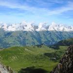 Blick ins Entschligetal, Elsigenalp mit Elsigsee. Dort waren wir auch schon