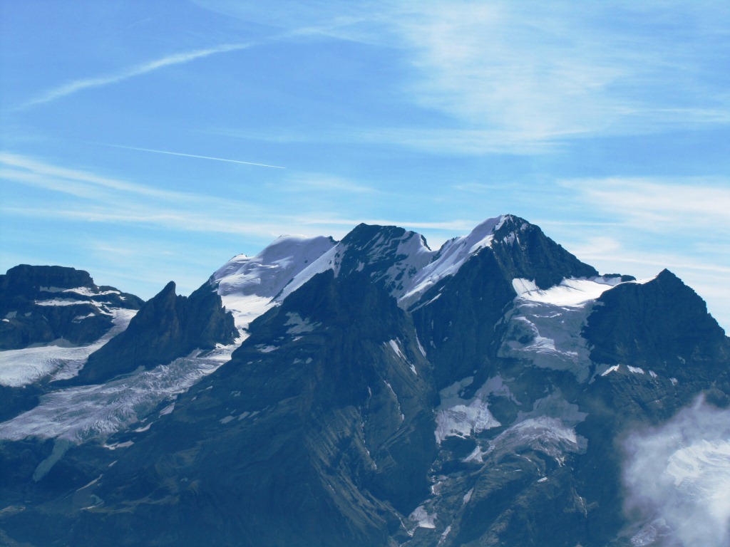 was für eine Aussicht auf das Blüemlisalpmassiv
