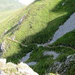 der Bergweg wird nun einfacher und ist nicht mehr ausgesetzt