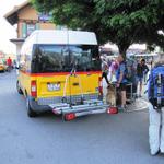 unser kleiner Postauto wartet in Wilderswil am Bahnhof schon auf uns