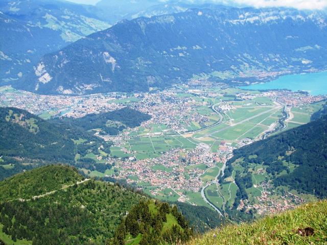 Tiefblick nach Interlaken