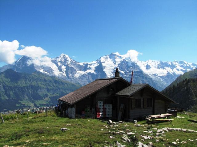 wir haben die super schön gelegene Lobhornhütte 1955 m.ü.M. erreicht