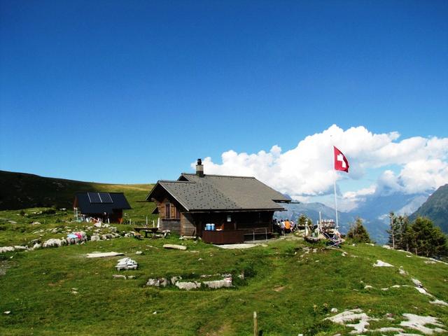 die schöne Lobhornhütte ein Besuch wert