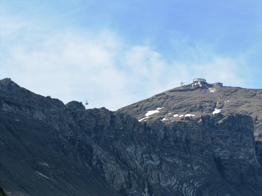 Blick hinauf zum Schilthorn