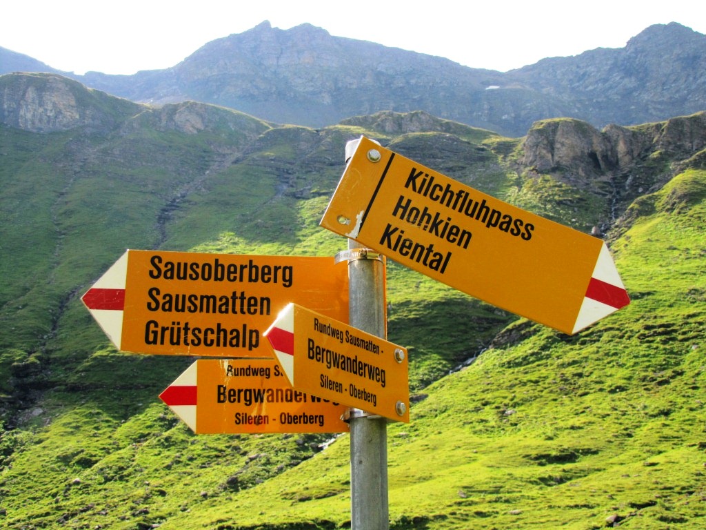 bei der Wegkreuzung Punkt 2077 m.ü.M. sind wir rechts abgebogen Richtung Kiental