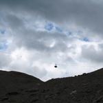 die Luftseilbahn auf der Fahrt zwischen Birg und Schilthorn