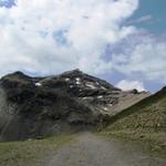 direkt vor uns das Schilthorn. Ansonsten ist das Gebiet nicht sonderlich schön