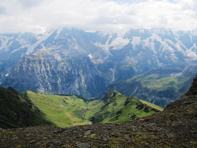 Blick ins Schilttal und Spilboden. Dort waren wir auch schon. (Bergwanderung Sefinenfurgge)