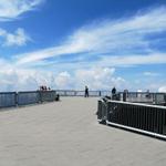 wir betreten die grosse Aussichtsplattform auf dem Schilthorn