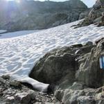 mitte August und es hat noch Altschneefelder. Diese Bergwanderung kann man nur im Hochsommer durchführen