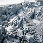 Blick von der Moräne aus zu den Eisabbrüchen vom Steigletscher