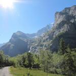 dort oben in bester Aussichtslage befindet sich die Balmhornhütte