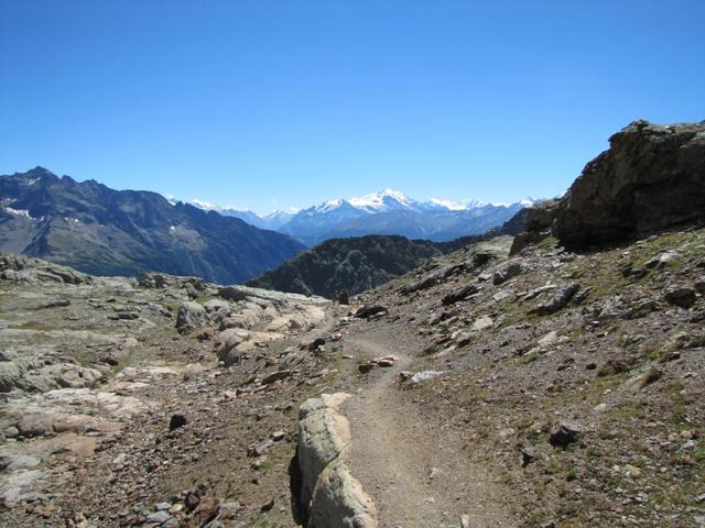 wir verlassen die weite Senke des Lötschenpass