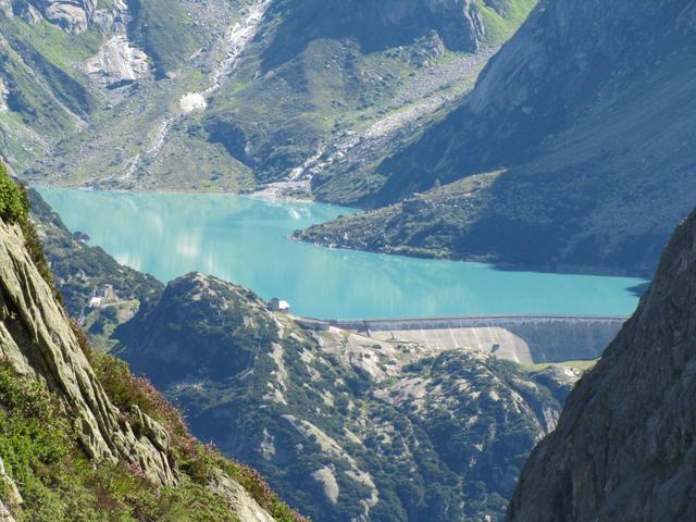 der Gelmerstausee herangezoomt. Dort waren wir auch schon