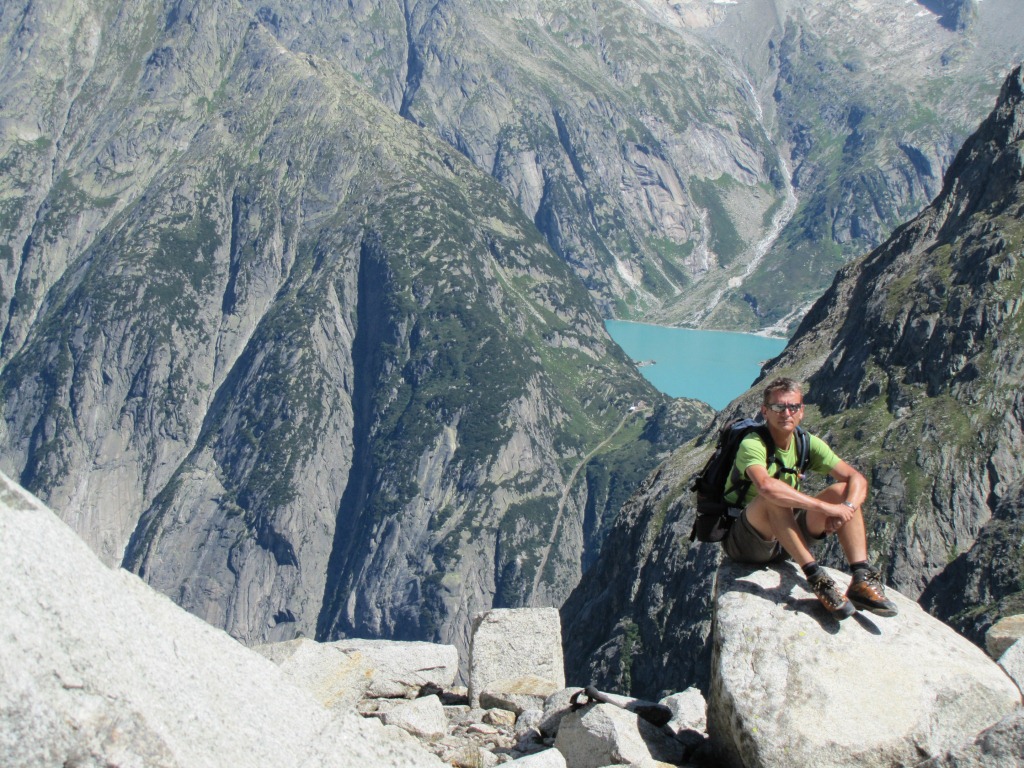 Franco bestaunt während einer kleinen Pause die Gegend