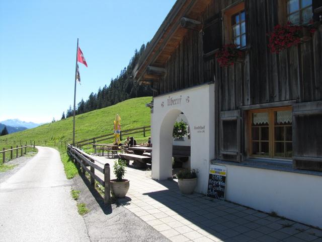 beim Bergrestaurant Überuf auf dem Kunkelspass eine Pause eingelegt