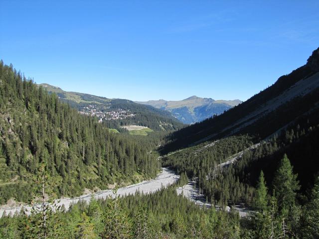 Blick Richtung Arosa, zuhinterst der Mattjischhorn. Dort oben waren wir auch schon