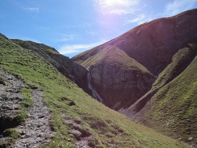 alles dem Alteinbach entlang wandern wir weiter aufwärts