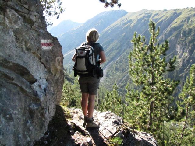 auf dem gleichen Weg wie wir gekommen sind, geht es wieder zurück