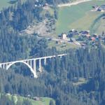 der Langwieser Viadukt der Rhätischen Bahn