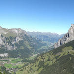 sehr schönes Breitbildfoto. Links die Lonergruppe, Bunderspitz, First, Kandertal und Zallershore