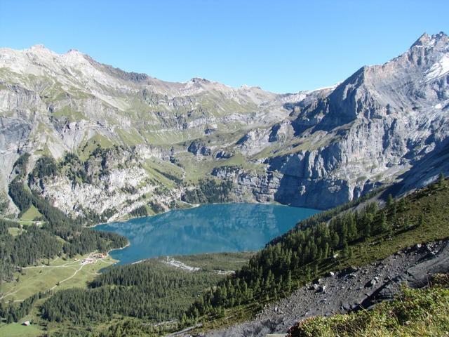 Blick auf den Oeschinensee. Dort waren wir auch schon