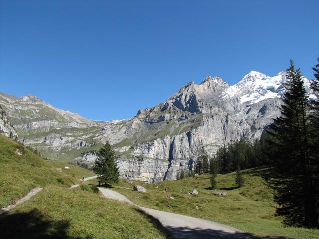 kurz vor dem Oeschinensee