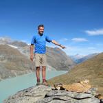 Franco zeigt auf das Bietschhorn