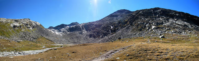 Breitbildfoto vom Tälliboden. Links die resten vom Tällibodengletscher