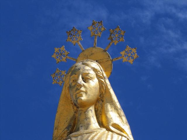 schöne Aufnahme von der Madonna delle Nevi (die Jungfrau im Schnee)