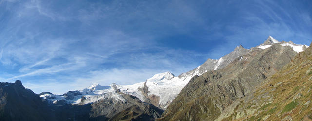 sehr schönes Breitbildfoto von der Hannigalp aus gesehen. Allinhorn, Alphubel, Täschhorn und Dom