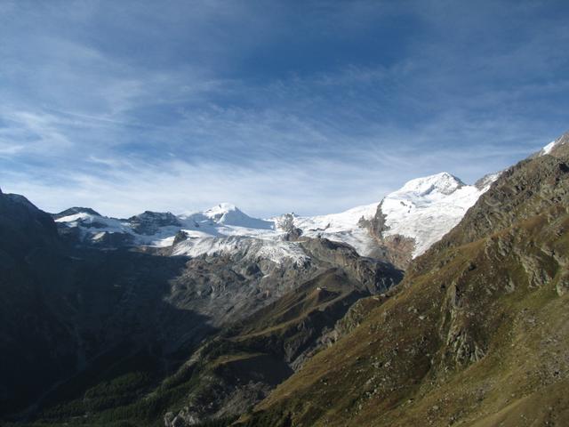 was für eine Aussicht während dem Wandern Richtung Spissen