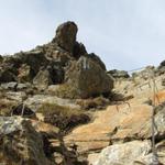 von hier bis zur Hütte ist der Hüttenweg durchgehend mit Stahlseilen gesichert