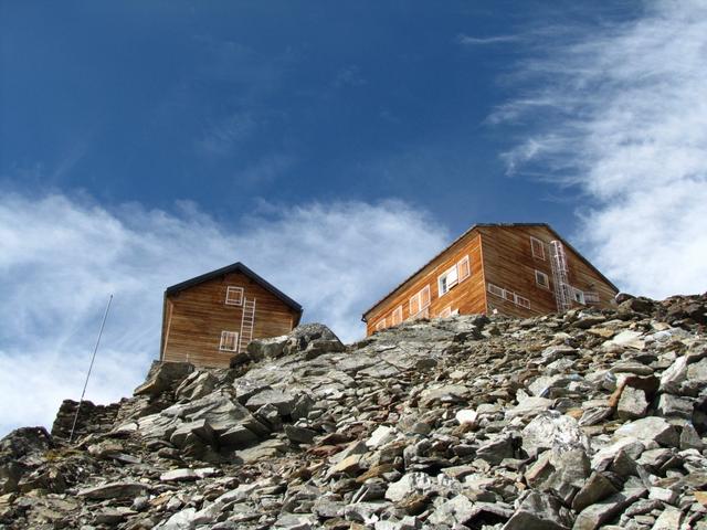 wir haben die Mischabelhütte auf 3335 m.ü.M. erreicht. Die Mischabelhütte ist die dritthöchste SAC Hütte